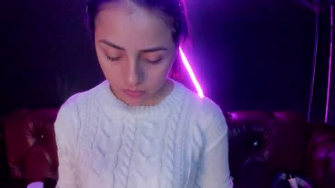 SOPHY ROGERS online show from 12.21.24