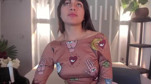 SOPHY ROGERS online show from 02.04.25