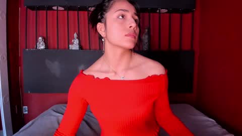SOPHY ROGERS online show from 02.12.25