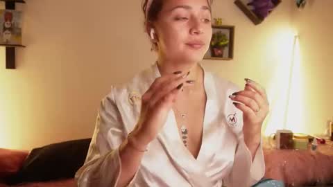 SOPHY ROGERS online show from 11.01.25