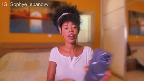 Snapshot of sophye_ebanov chatting on 10.14.25 SEE U HERE OF  online show from 10.14.25