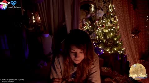 Snapshot of souffle_chaud chatting on 12.22.24 . . online show from 12.22.24