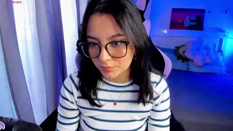 Snapshot of soy___lili chatting on 01.18.25 Lili online show from 01.18.25