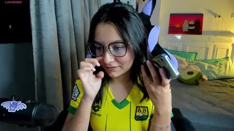 Snapshot of soy___lili chatting on 01.30.25 Lili online show from 01.30.25