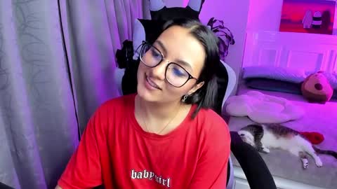 Snapshot of soy___lili chatting on 02.21.25 Lili online show from 02.21.25