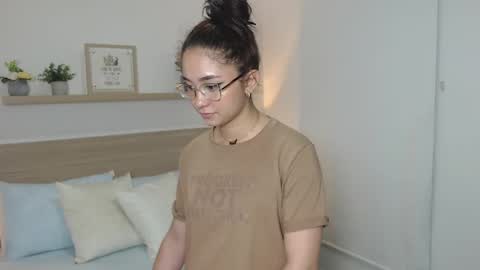 M A R I A N A online show from 01.08.25