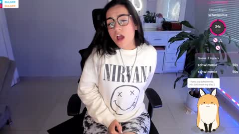 Luisa    online show from 01.10.25