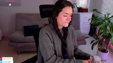 Luisa    online show from 02.22.25