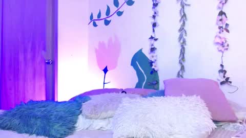      online show from 03.12.25