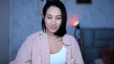 brisa  s online show from 10.14.25