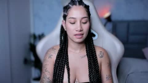 brisa  s online show from 11.23.25