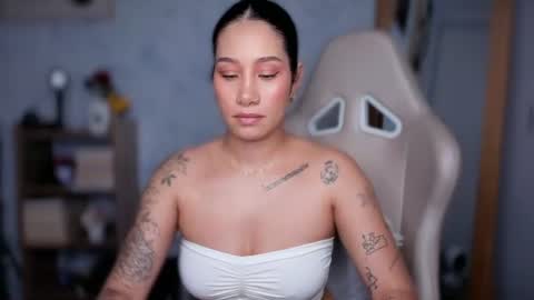 Snapshot of soytulu_ chatting on 06.17.26 brisa s online show from 06.17.26