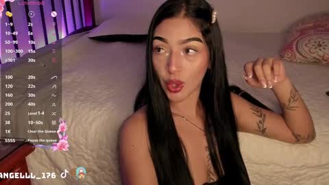 VANESSA  online show from 12.23.24