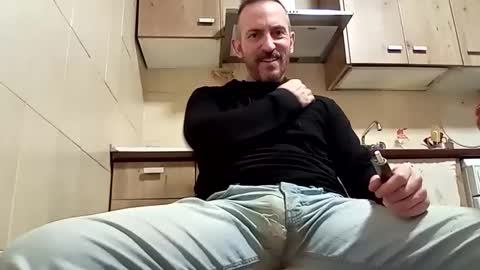 Snapshot of spanishharddick chatting on 12.26.24 Manu online show from 12.26.24