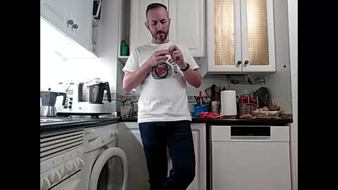 Manu  online show from 10.01.25