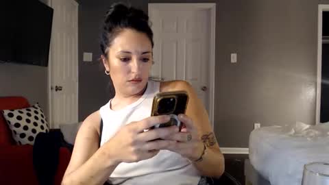 Snapshot of spankyspice chatting on 10.15.25 spankyspice online show from 10.15.25