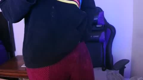 Snapshot of sparkle_pinuppp chatting on 01.05.25 Tip 1 token  Follow me on instagram  Sparkle pinuppp online show from 01.05.25