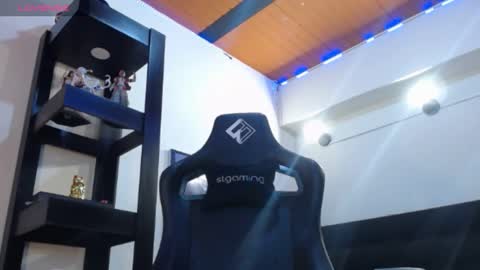     online show from 12.12.24