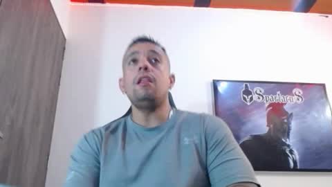     online show from 11.05.25