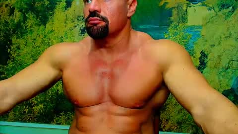 Snapshot of spartacusdom chatting on 01.20.25 spartacusdom online show from 01.20.25