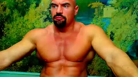 Snapshot of spartacusdom chatting on 02.04.25 spartacusdom online show from 02.04.25