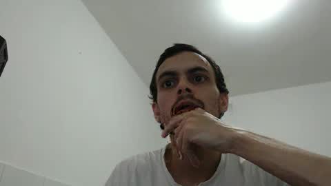 Snapshot of spencerreidddd chatting on 10.17.25 spencerreidddd online show from 10.17.25