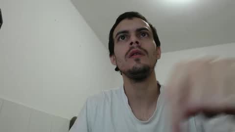 Snapshot of spencerreidddd chatting on 10.18.25 spencerreidddd online show from 10.18.25