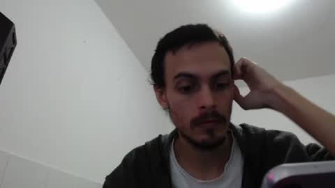 Snapshot of spencerreidddd chatting on 10.26.25 spencerreidddd online show from 10.26.25