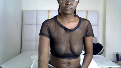 Snapshot of spice_lovy chatting on 06.14.26 blackqueen online show from 06.14.26