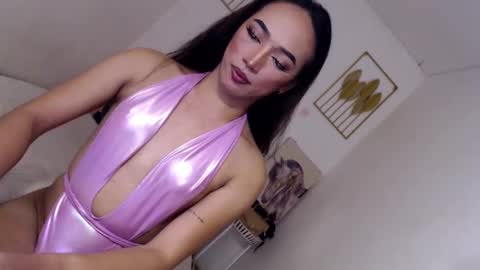 Alora online show from 12.04.24