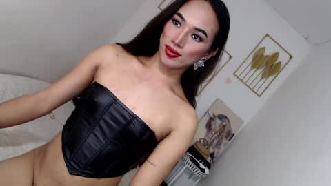 Alora online show from 12.10.24