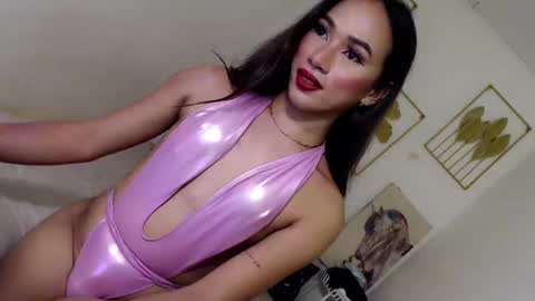 Alora online show from 01.14.25