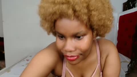 Snapshot of spicy_suzzy chatting on 10.15.25 Spicy online show from 10.15.25