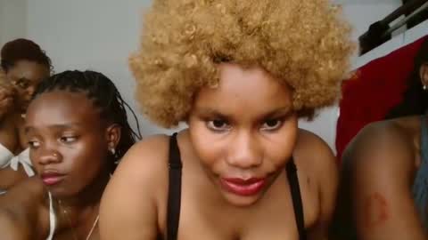 Snapshot of spicy_suzzy chatting on 10.16.25 Spicy online show from 10.16.25