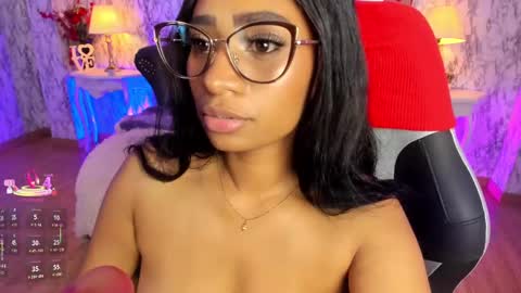Snapshot of spicyamelia chatting on 02.19.25 Amelia GTM-5 817 IG Spicychoco am online show from 02.19.25