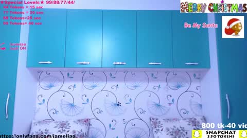 Snapshot of spicybrunnete chatting on 12.28.24 Trisha online show from 12.28.24