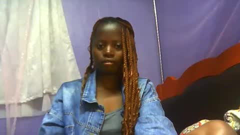 Snapshot of spicyit2 chatting on 10.25.25 Ebony Spicy online show from 10.25.25