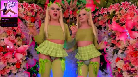 Snapshot of spicysluts chatting on 11.01.25 Alison Sharon online show from 11.01.25