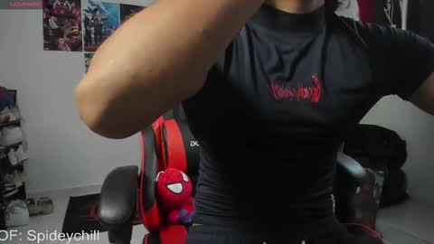 Snapshot of spideychill chatting on 02.14.26 spideychill online show from 02.14.26