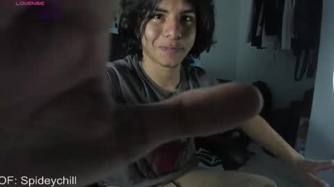 Snapshot of spideychill chatting on 02.21.26 spideychill online show from 02.21.26