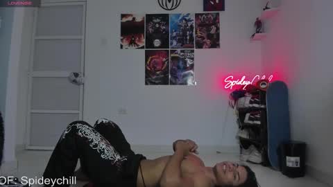 Snapshot of spideychill chatting on 02.25.26 spideychill online show from 02.25.26