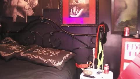 Daddy  His Splash Queen online show from 12.17.25