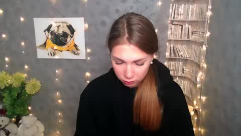 Snapshot of sport_tall_karina chatting on 12.26.24 Karina online show from 12.26.24