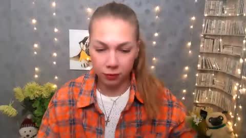 Snapshot of sport_tall_karina chatting on 03.10.25 Karina online show from 03.10.25