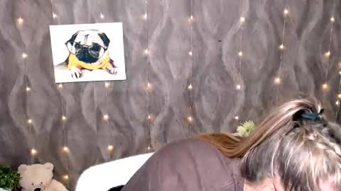 Snapshot of sport_tall_karina chatting on 09.09.25 Karina online show from 09.09.25