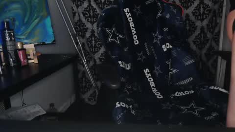 Snapshot of spunrawbottom77003 chatting on 01.04.25 SpunRawBottom77003 online show from 01.04.25