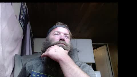 Snapshot of squegly chatting on 05.02.26 Bryan online show from 05.02.26