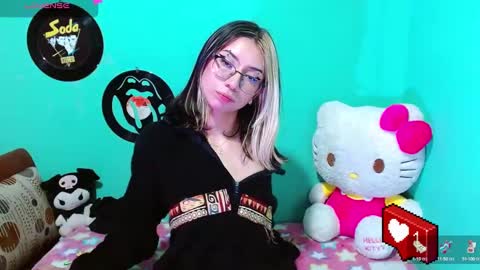Snapshot of squirt_charlotte chatting on 12.11.24  HELLO WELCOME MY NAME IS CHARLOTTE OY A NEW GIRL   online show from 12.11.24