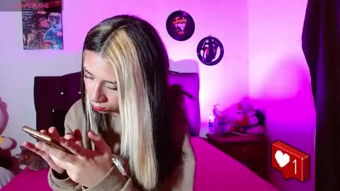 Snapshot of squirt_charlotte chatting on 02.26.25  HELLO WELCOME MY NAME IS CHARLOTTE OY A NEW GIRL   online show from 02.26.25