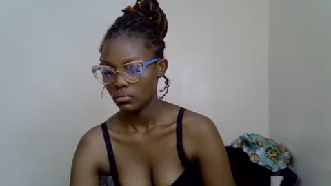 Snapshot of squirt_godes chatting on 10.01.25 Tashy online show from 10.01.25